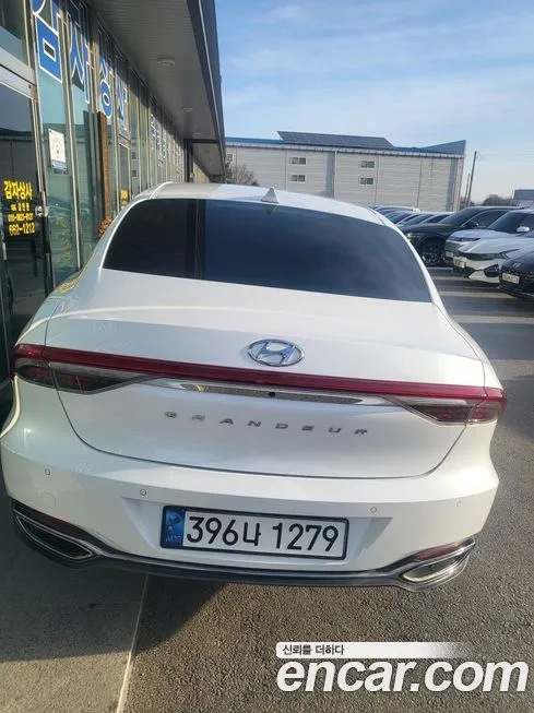 Hyundai Grandeur — фото 1