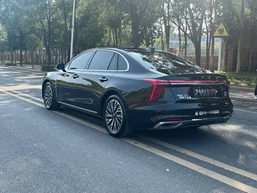 Hongqi H5 — фото 3