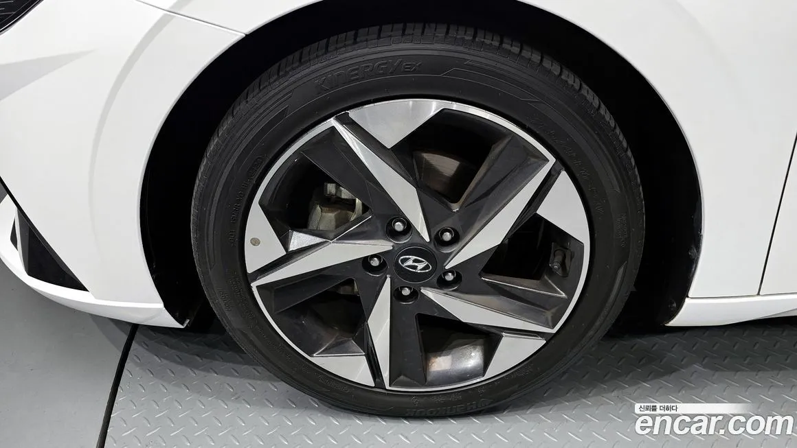 Hyundai AVANTE — фото 6