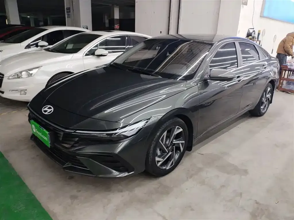 Hyundai Elantra 2024 из CN, фото 1