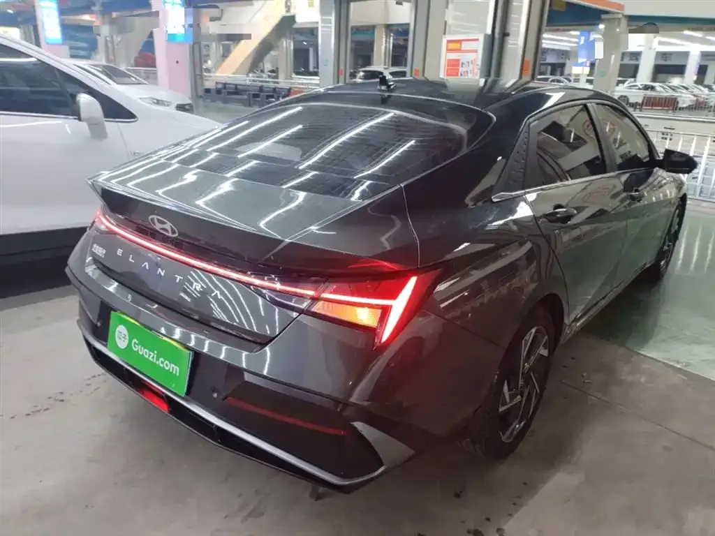 Hyundai Elantra 2024 из CN, фото 3