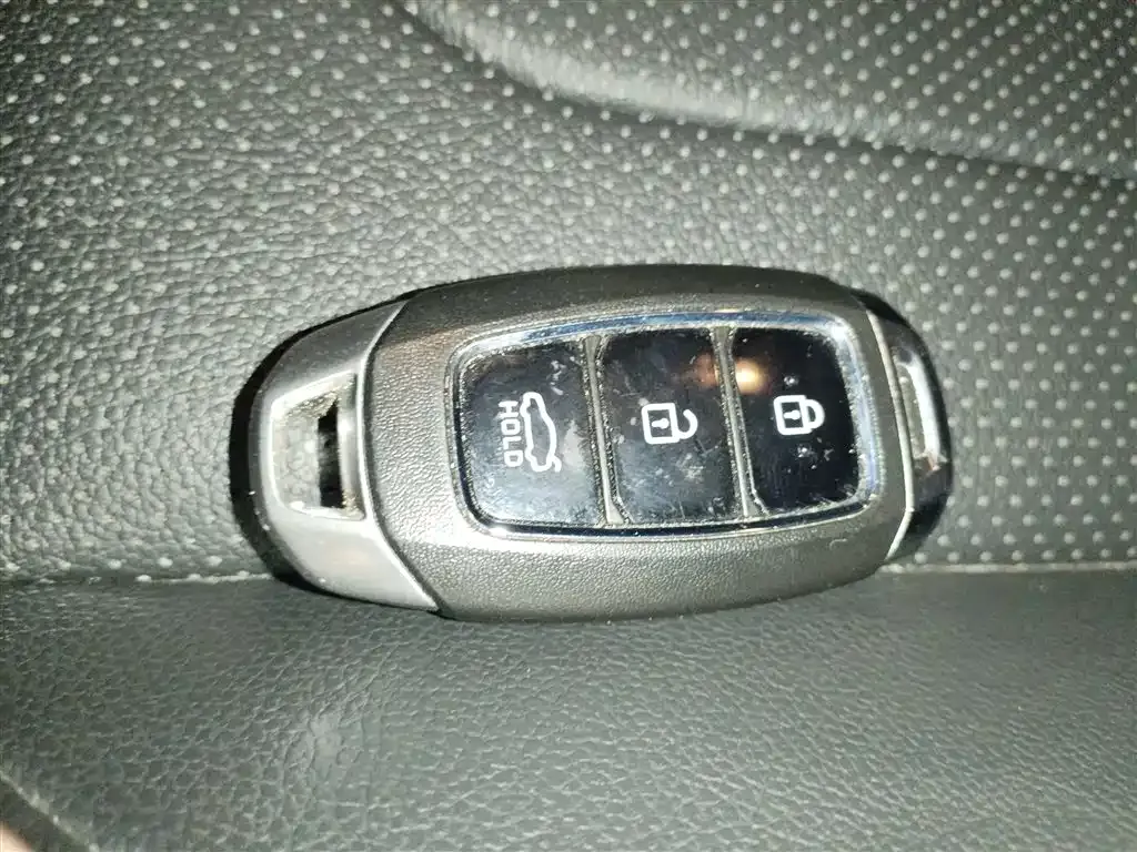 Hyundai Elantra 2024 из CN, фото 9
