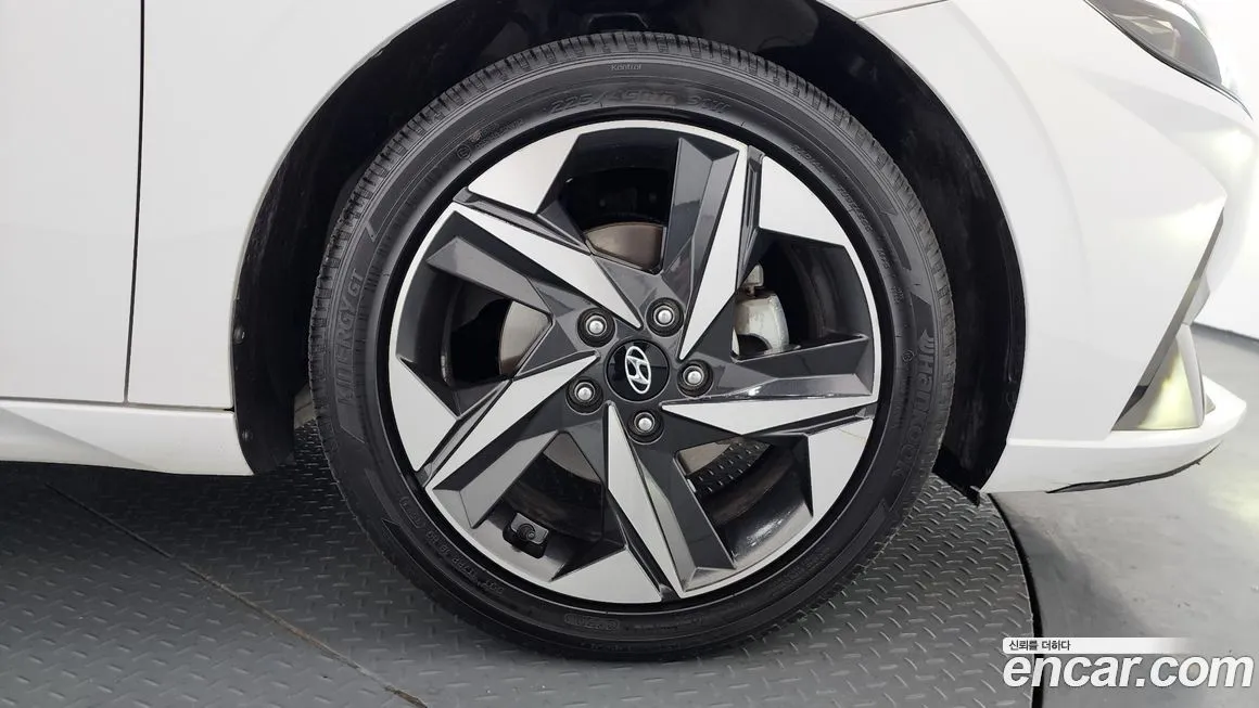 Hyundai AVANTE — фото 6