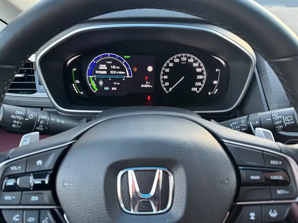 Honda Elysion — фото 3