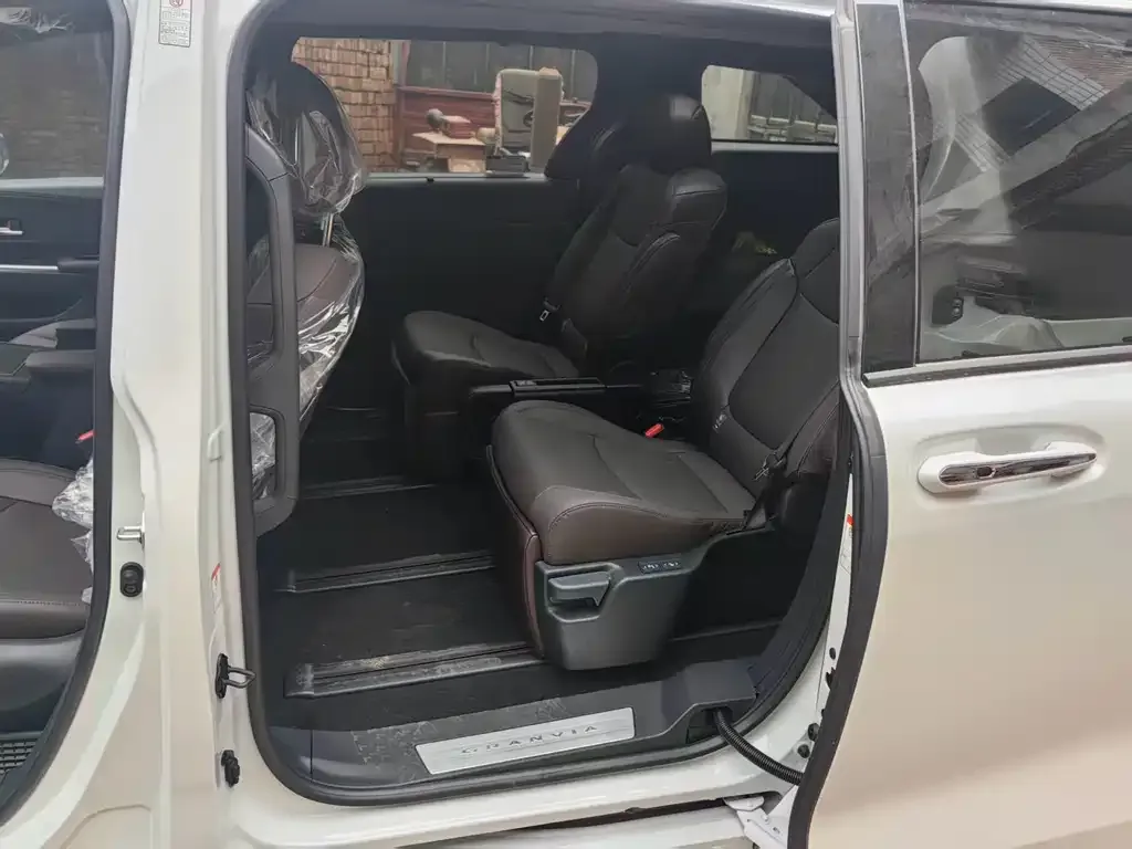 Toyota Granvia 2026 из CN, фото 2