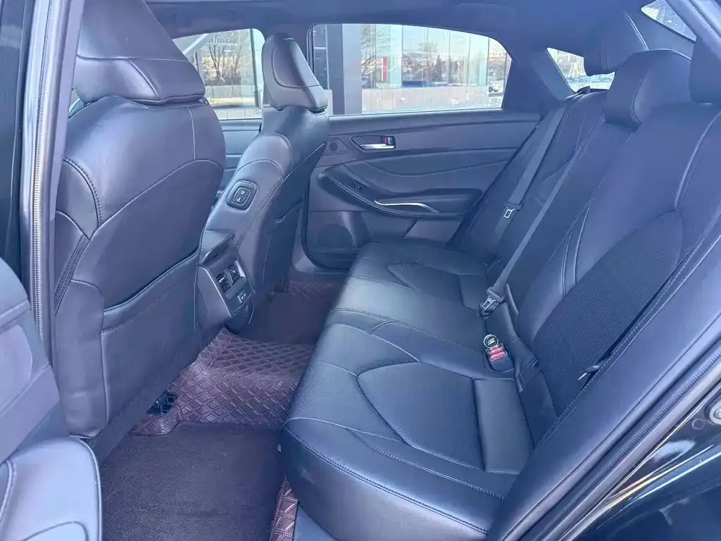 Toyota Avalon 2023 из CN, фото 5
