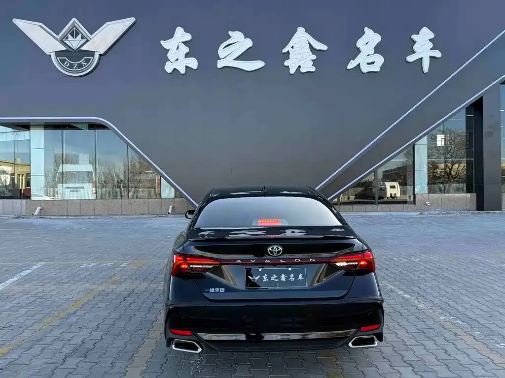 Toyota Avalon 2023 из CN, фото 4
