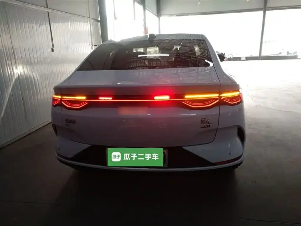 BYD Qin L — фото 3