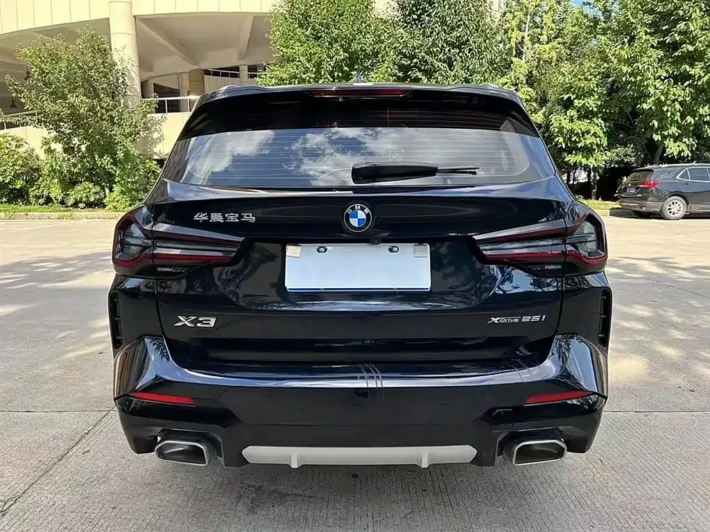 BMW X3 2022 из CN, фото 2