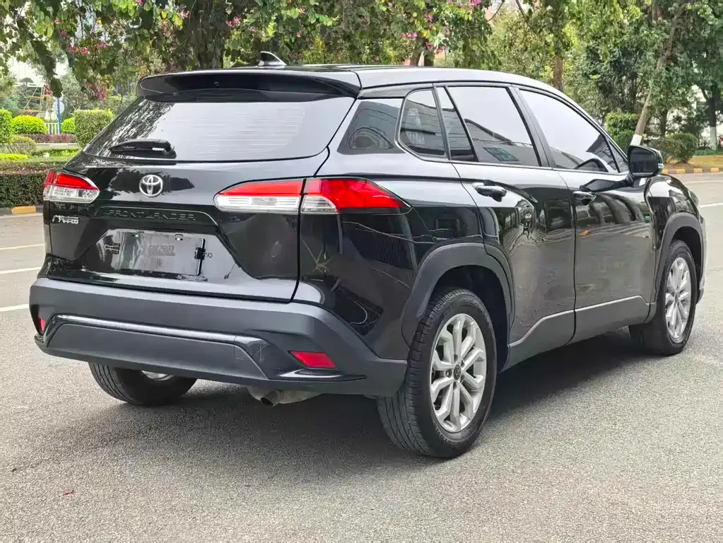 Toyota Frontlander 2023 из CN, фото 5