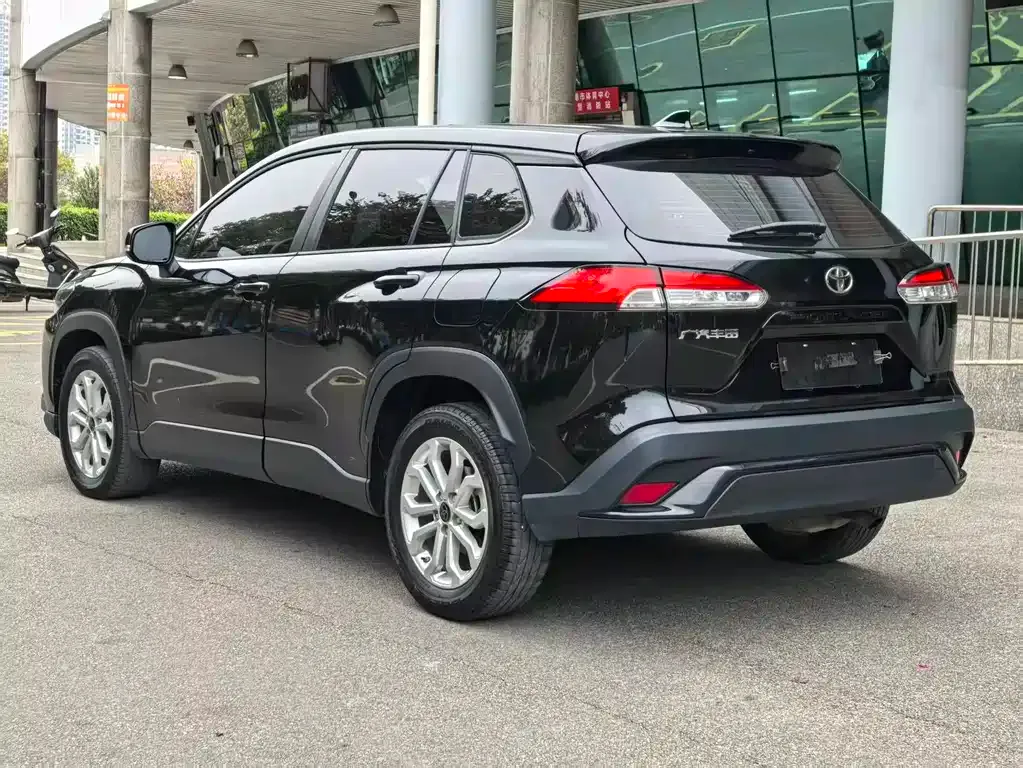 Toyota Frontlander 2023 из CN, фото 8