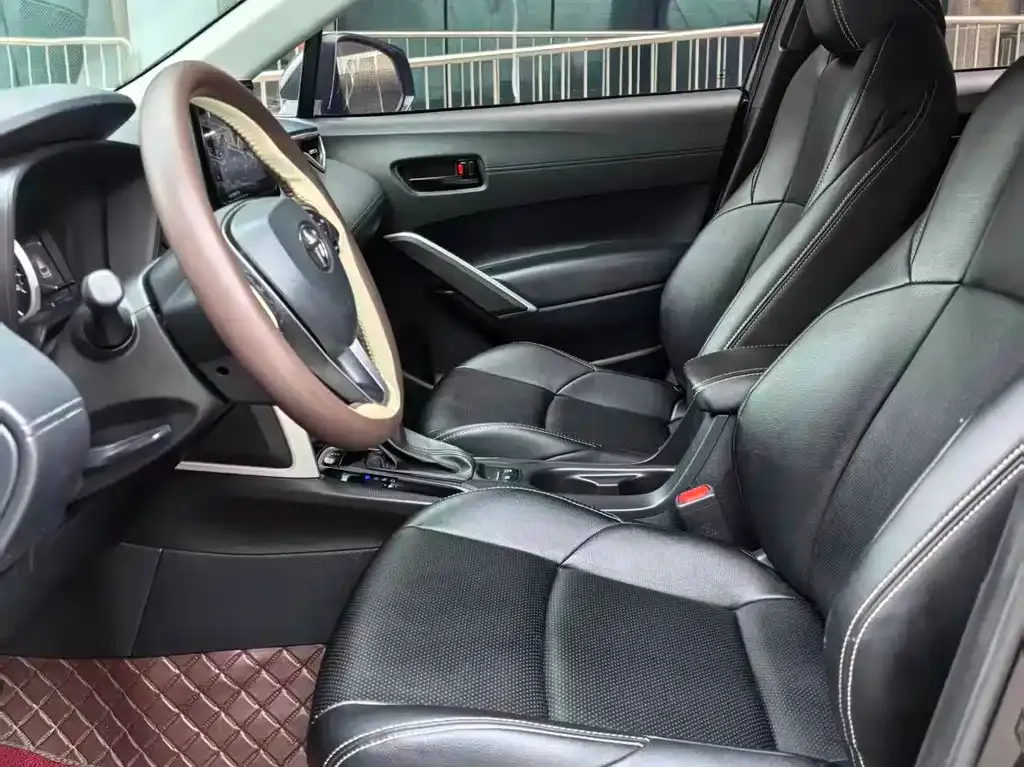 Toyota Frontlander 2023 из CN, фото 7