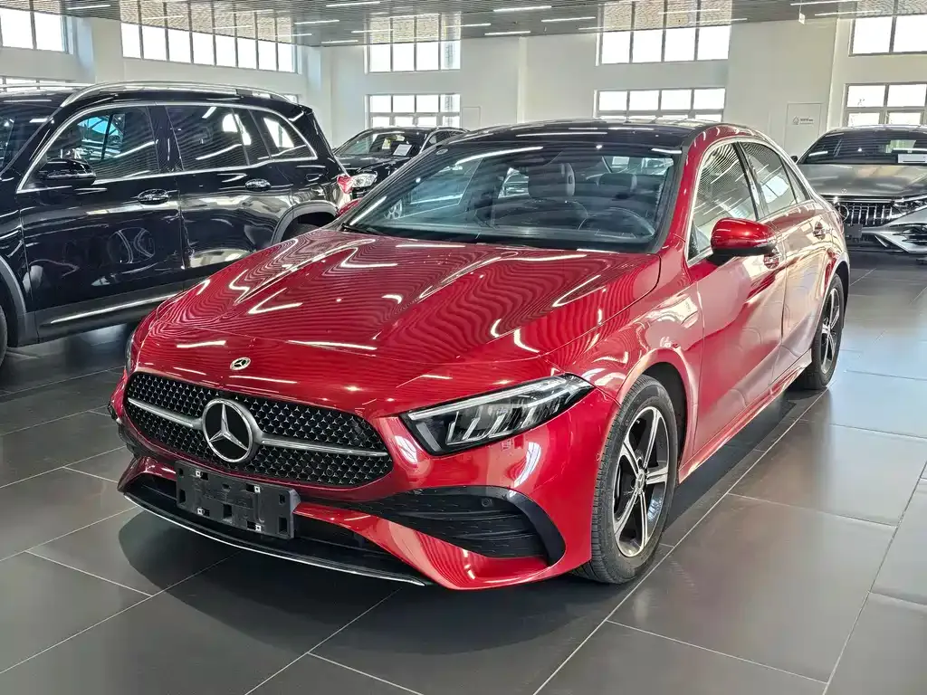 Mercedes-Benz A-Class — фото 1