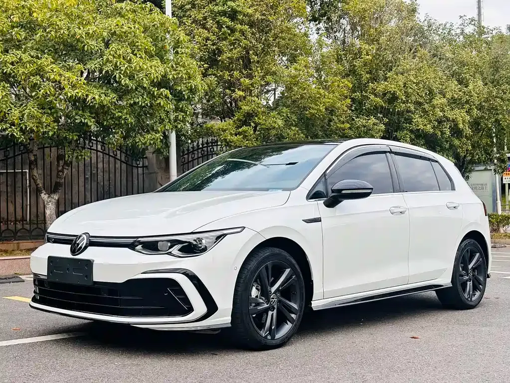 Volkswagen Golf 2022 из CN, фото 1