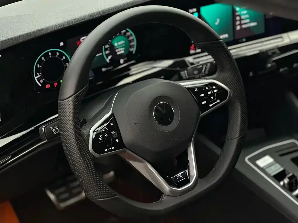Volkswagen Golf 2022 из CN, фото 7