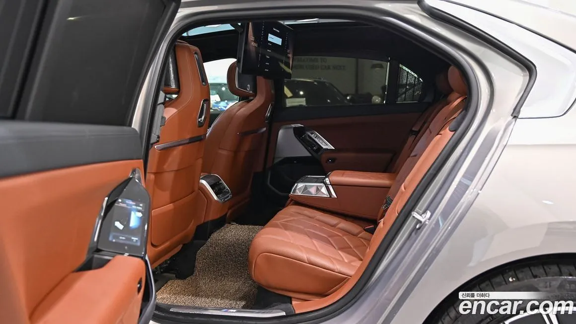 BMW 7-Series 2023 из KR, фото 7