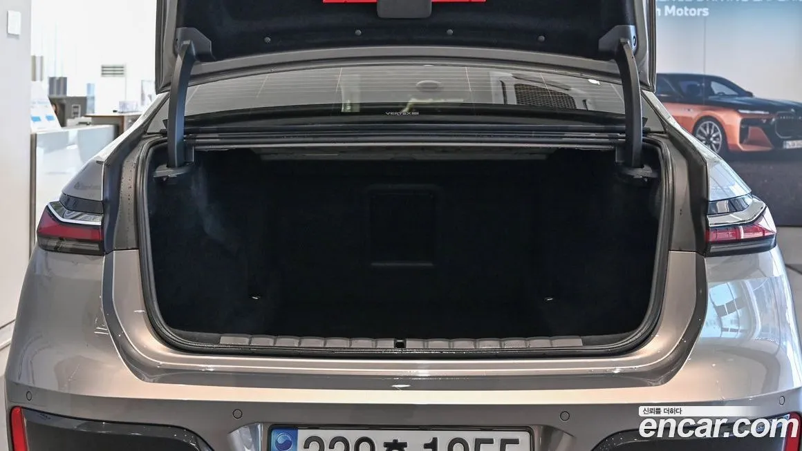BMW 7-Series 2023 из KR, фото 4