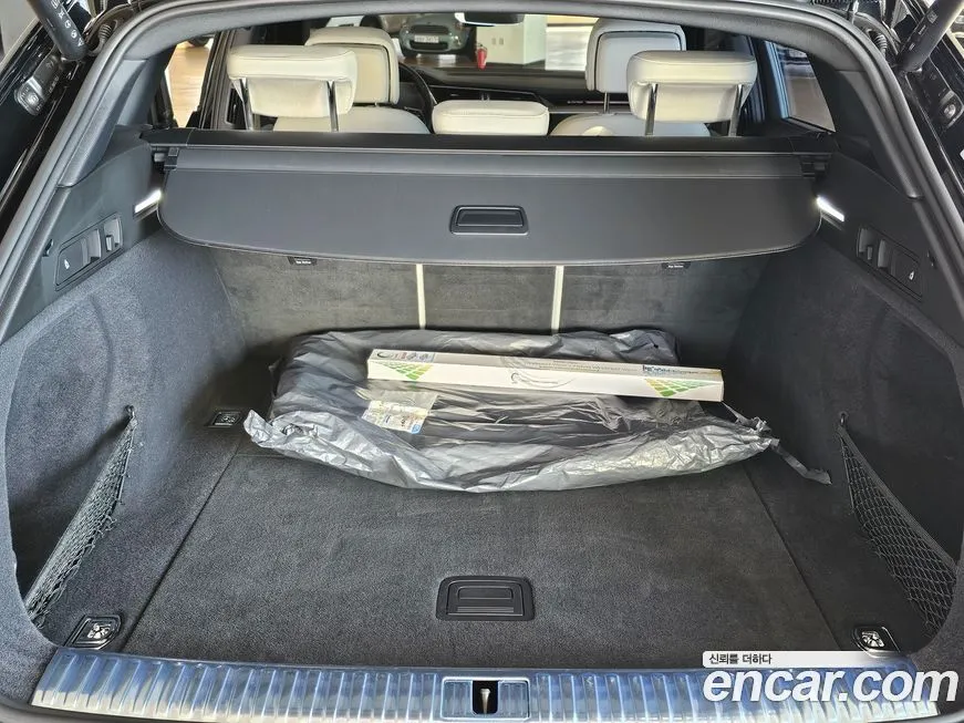 Audi e-tron 2023 из KR, фото 9