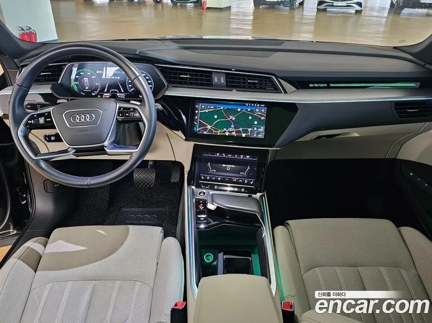 Audi e-tron 2023 из KR, фото 3