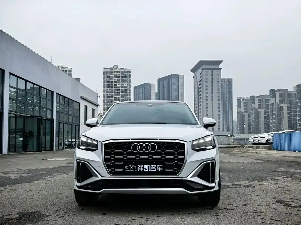 Audi Q2L 2022 из CN, фото 2