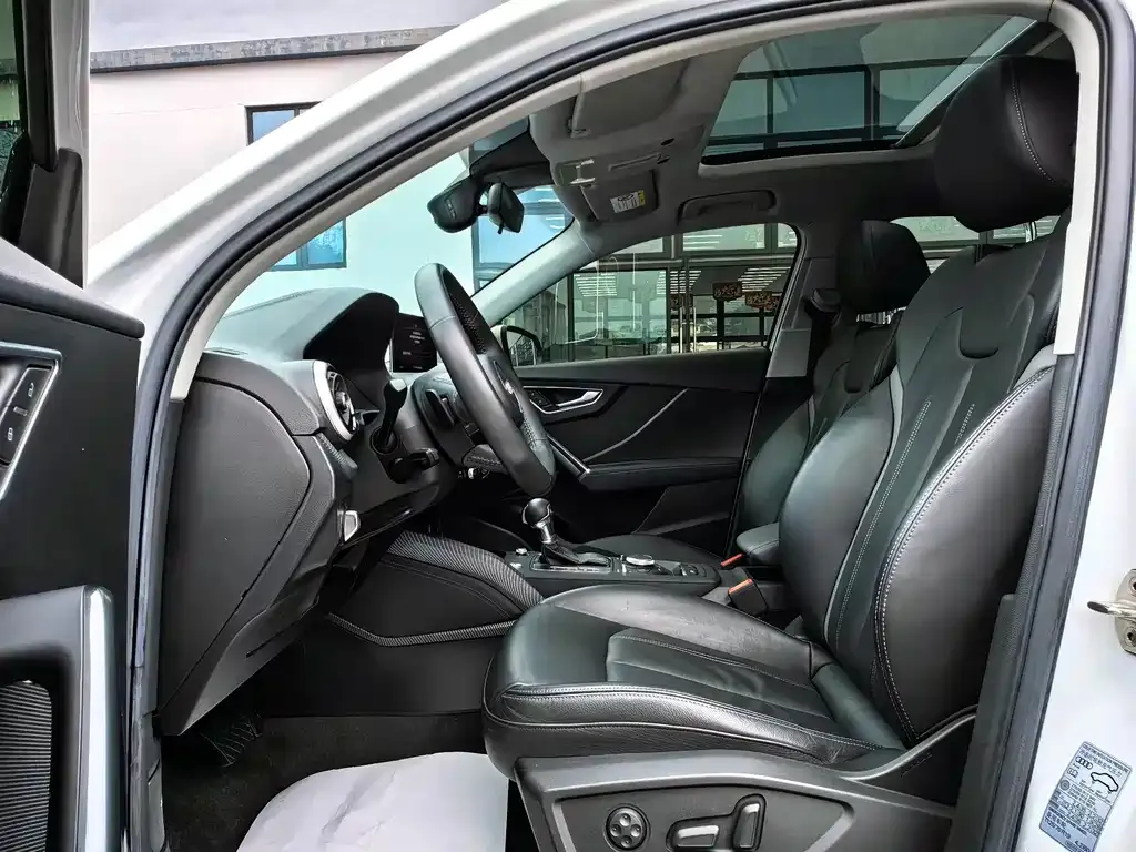 Audi Q2L 2022 из CN, фото 6