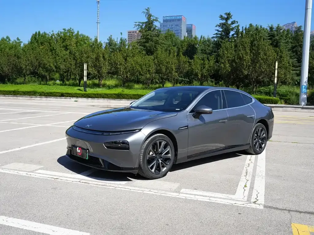 XPeng P7