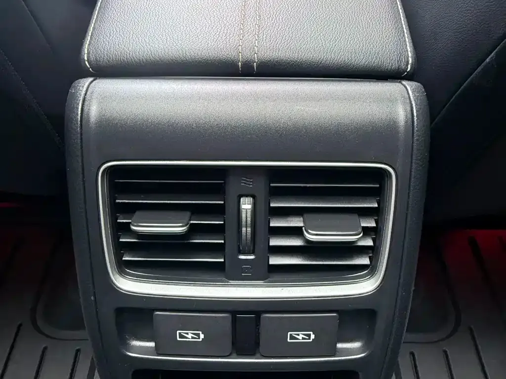 Honda Accord 2023 из CN, фото 6