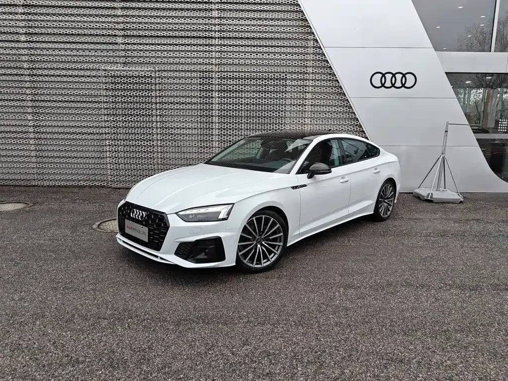 Audi A5 (Import) — фото 1