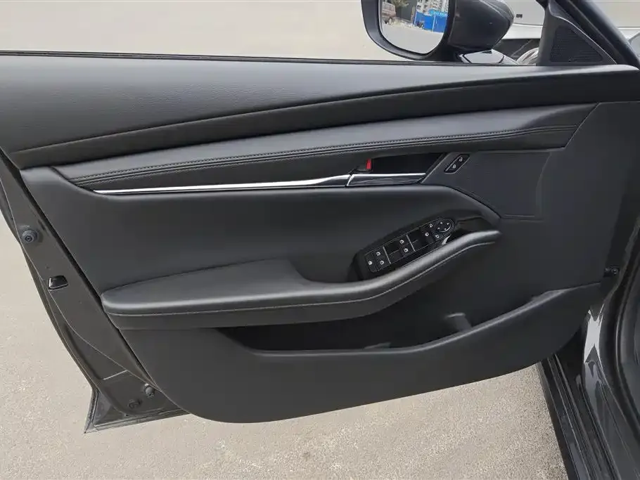 Mazda 3 Axela 2021 из CN, фото 3