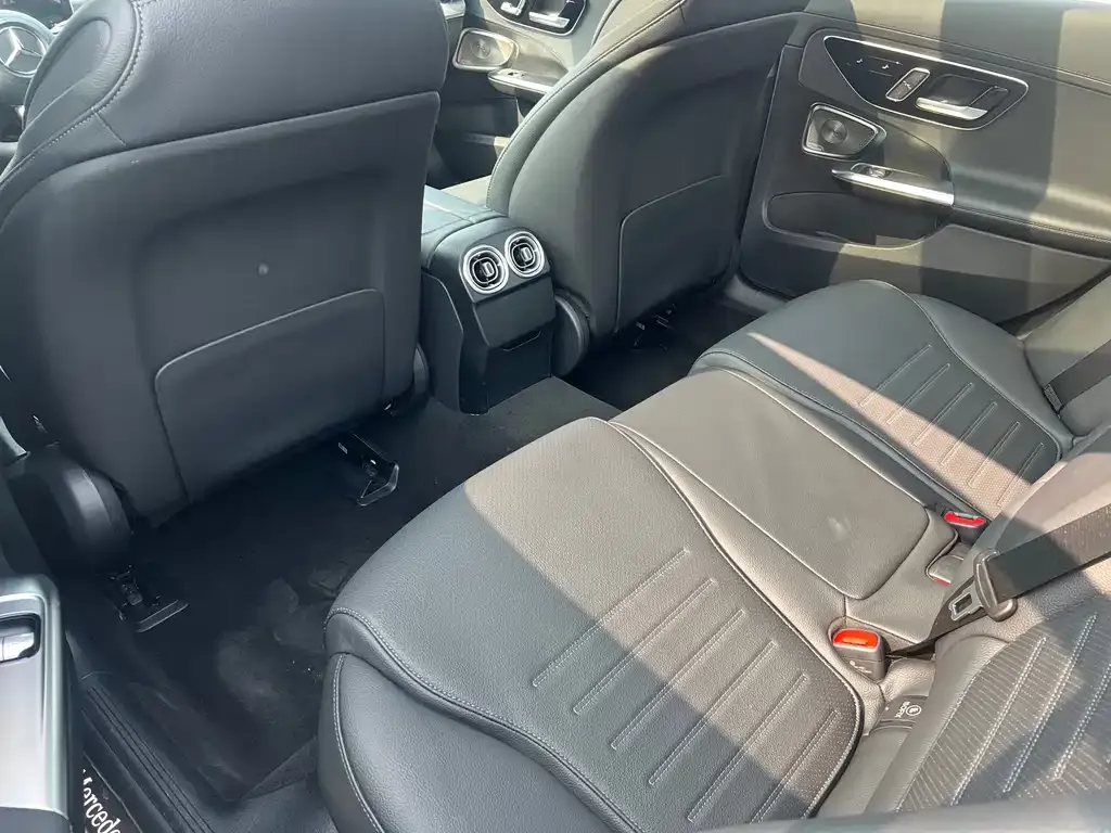 Mercedes-Benz C-Class 2024 из CN, фото 3