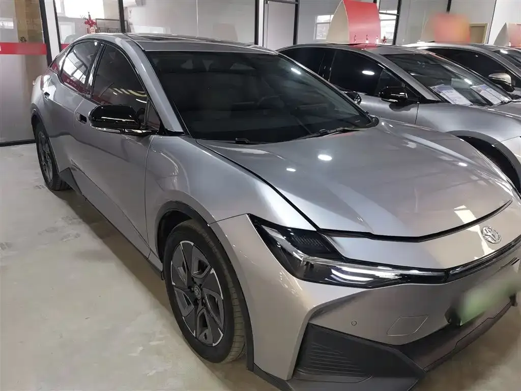 Toyota bZ3 — фото 10