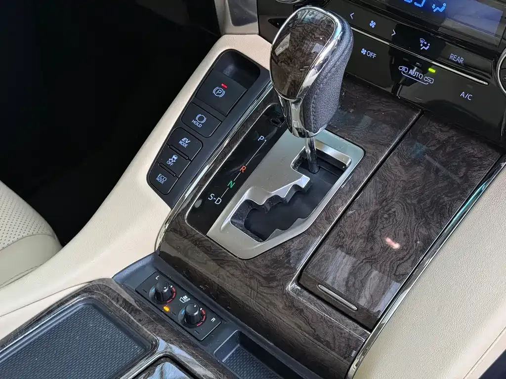Toyota Alphard 2022 из CN, фото 5