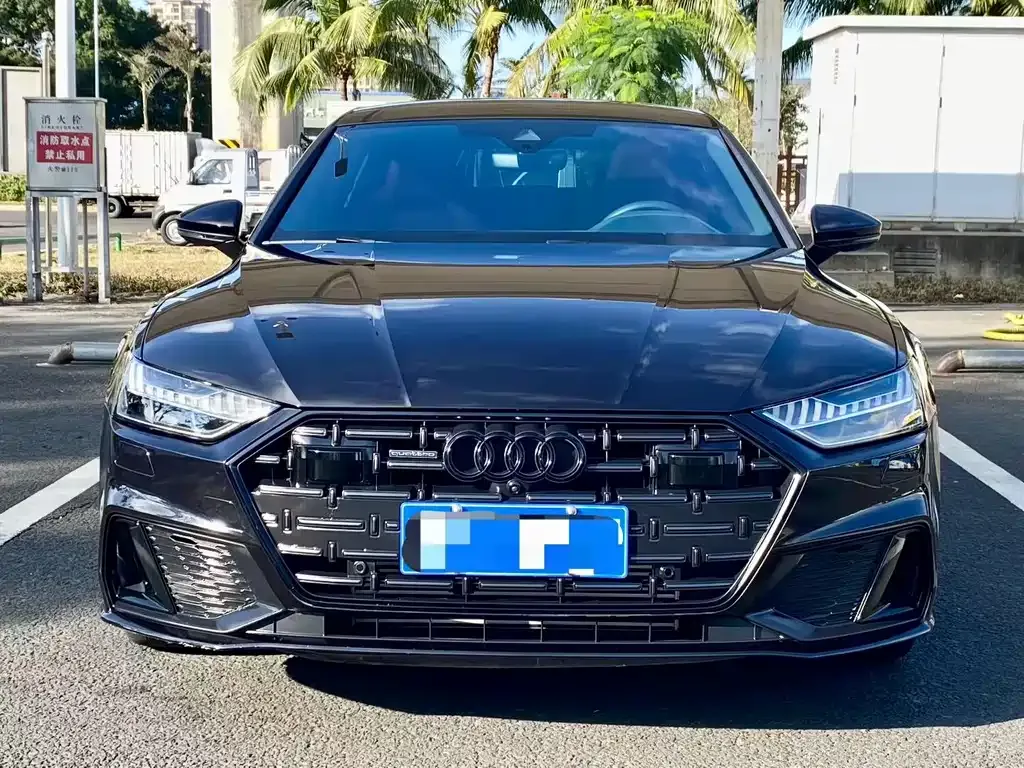 Audi A7L — фото 9