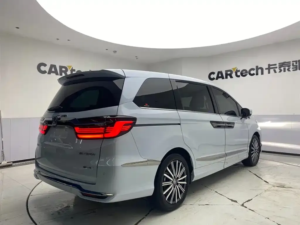 Honda Elysion 2025 из CN, фото 9