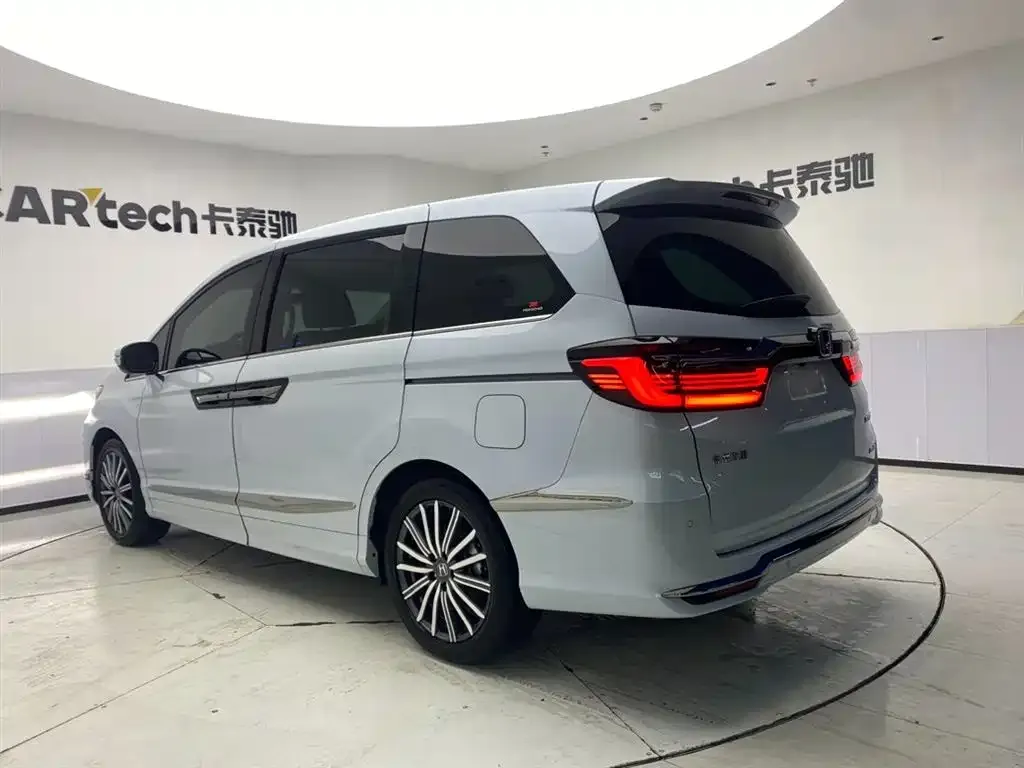 Honda Elysion 2025 из CN, фото 5