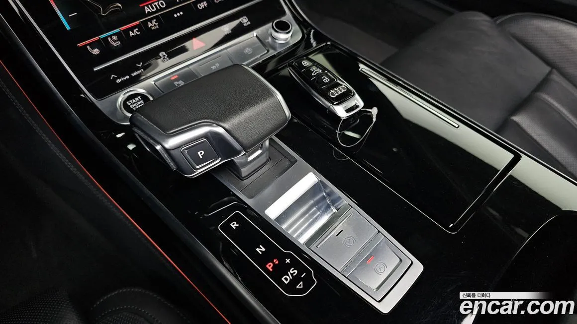 Audi A8 2021 из KR, фото 10