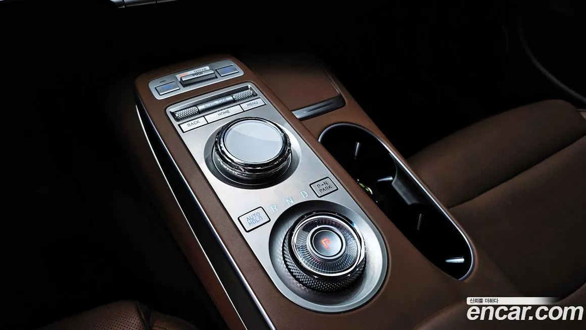 Genesis GV70 — фото 4