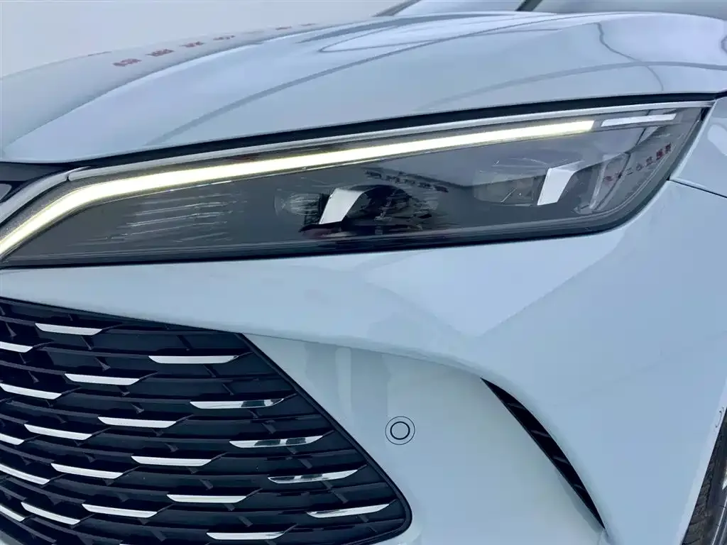 BYD Qin L — фото 10