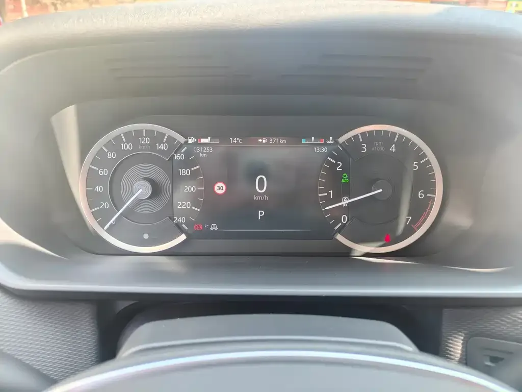 Land Rover Discovery 2023 из CN, фото 3