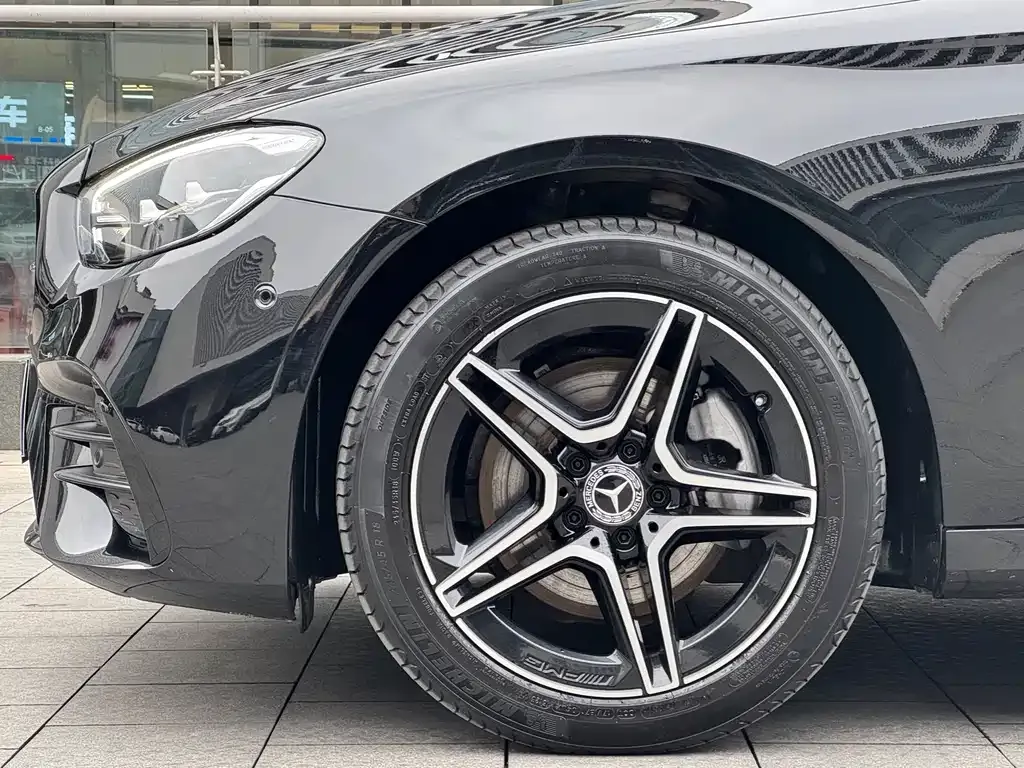 Mercedes-Benz E-Class (Import) — фото 7