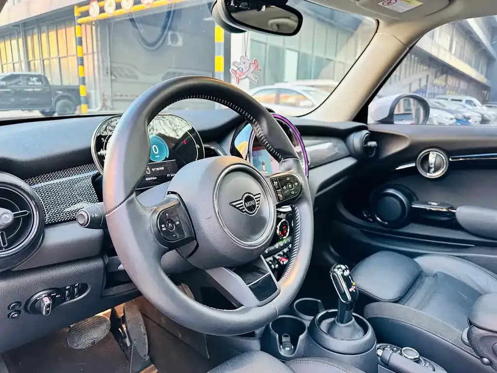 MINI Cooper (3-door) 2022 из CN, фото 10