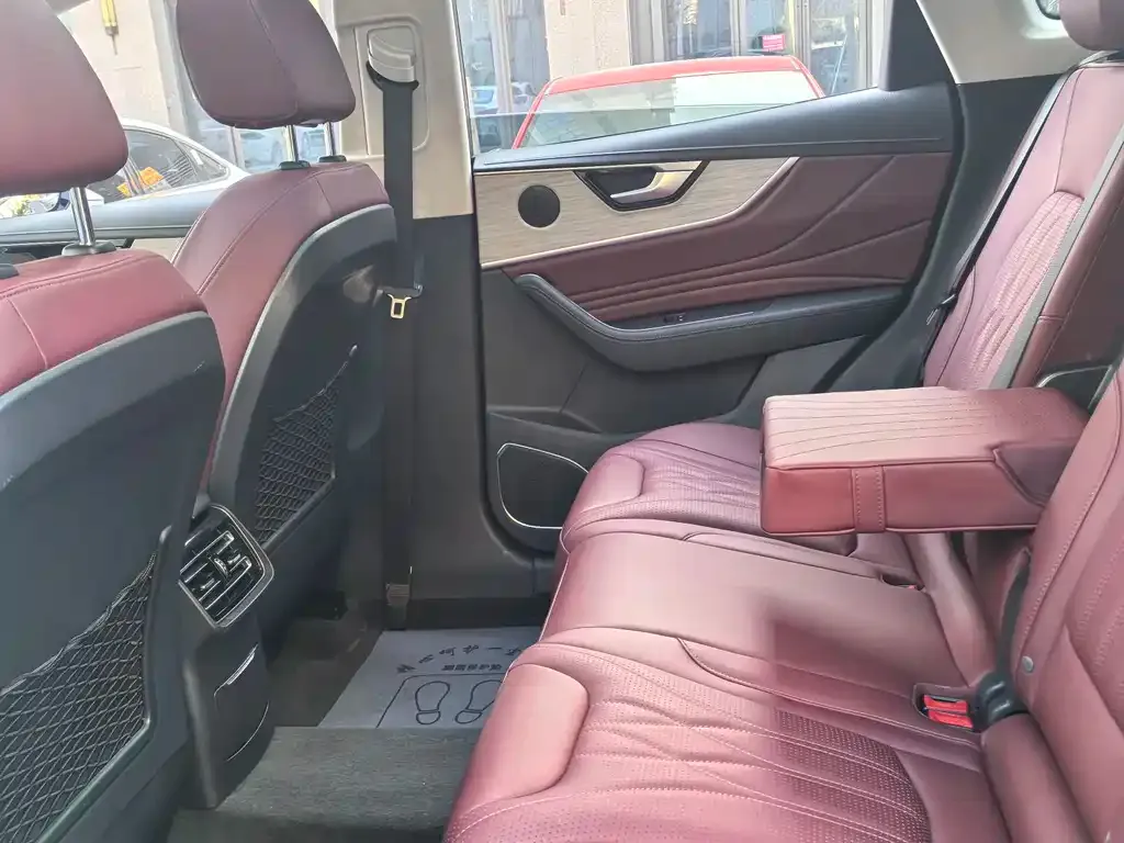 Hongqi HS5 2025 из CN, фото 2