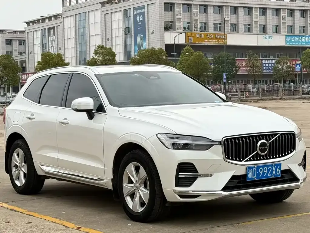 Volvo XC60 — фото 3