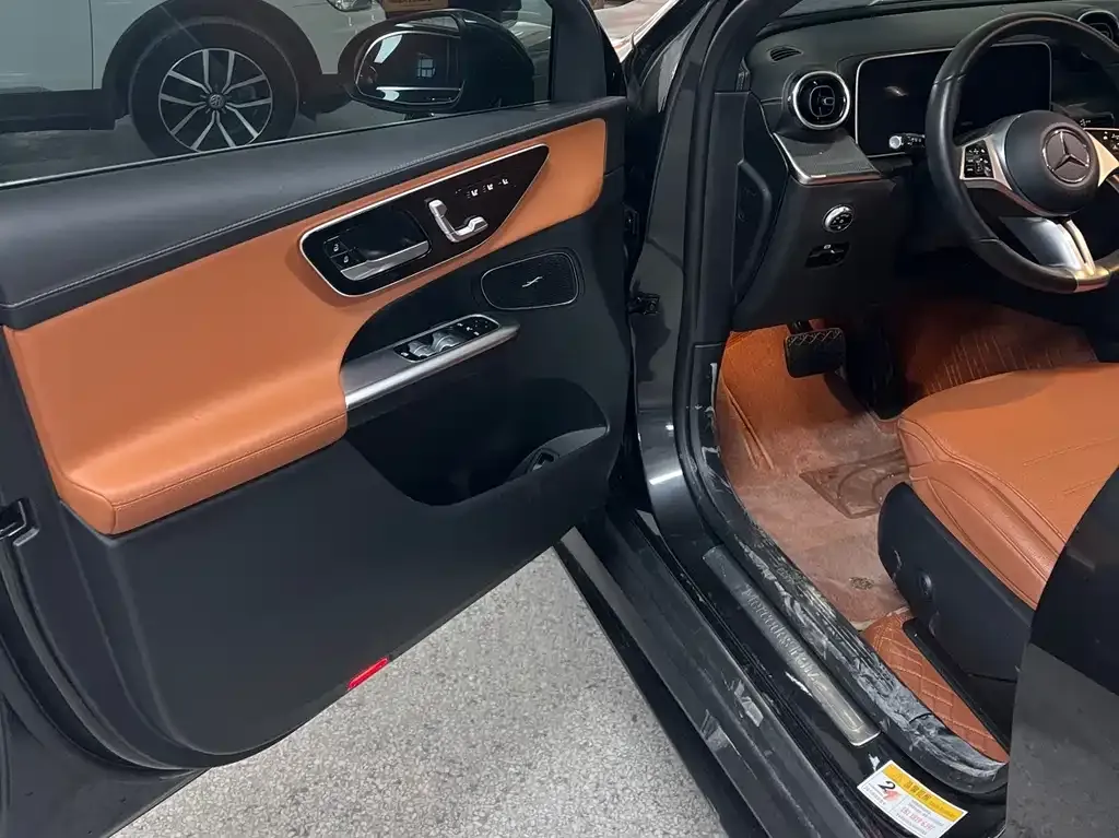 Mercedes-Benz GLC 2024 из CN, фото 2