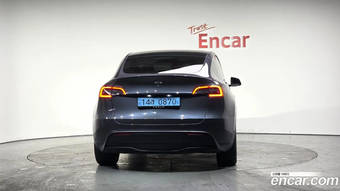Tesla Model Y — фото 4
