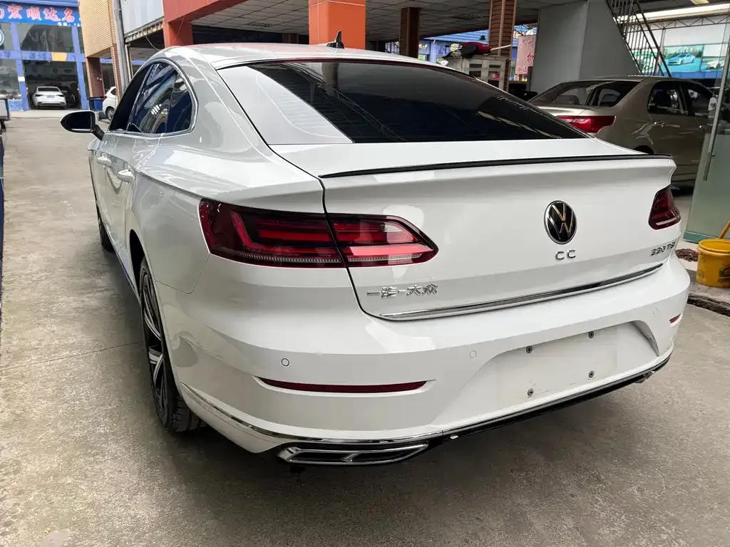 Volkswagen CC 2022 из CN, фото 7