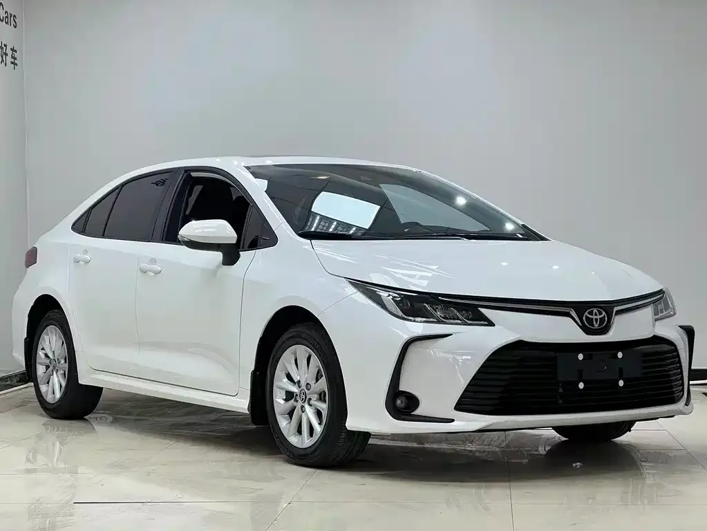 Toyota Corolla — фото 2