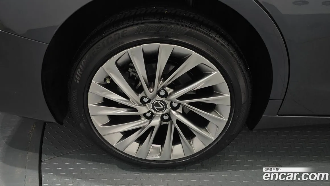 Lexus ES 2024 из KR, фото 5