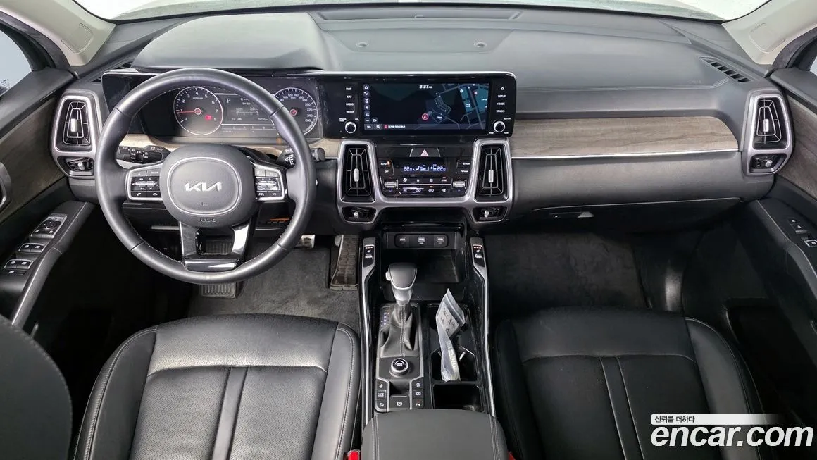 Kia Sorento — фото 5