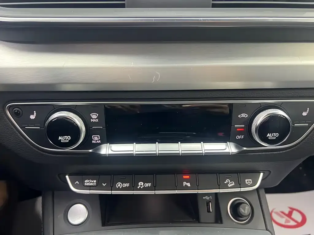 Audi Q5L 2021 из CN, фото 5